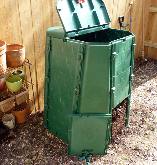 remove compost from easy open bottom door