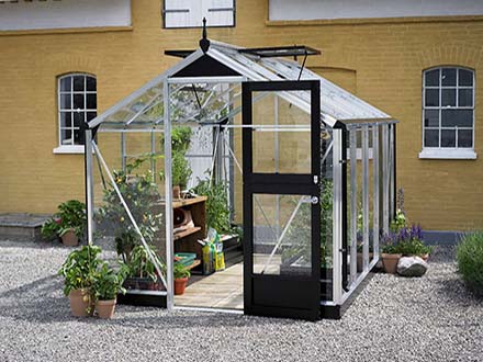 Compact Greenhouse