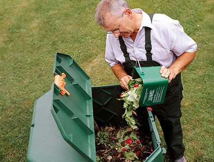 Easy to use composter