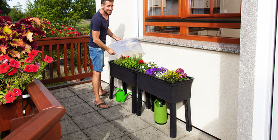 Balcony Raised Bed Planter w. Cover