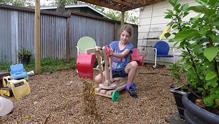 Excavator w. Girl