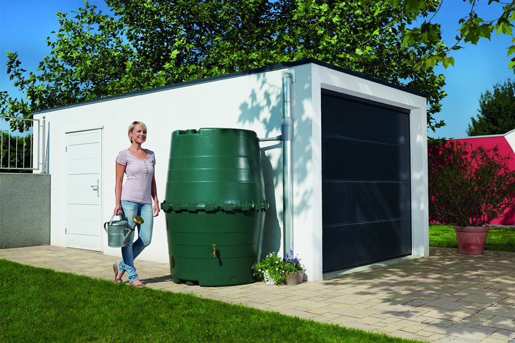 Top Tank Commercial Rain Barrel