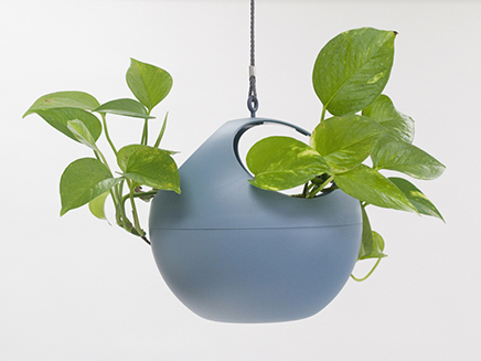 euro hanging planter blue 