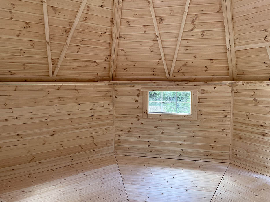 Hunter's Cabin interior